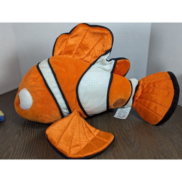 Authentic Disney Store 17" NEMO & DORY Plush Set Stuffed Animal Pixar Animation - Picture 2 of 13
